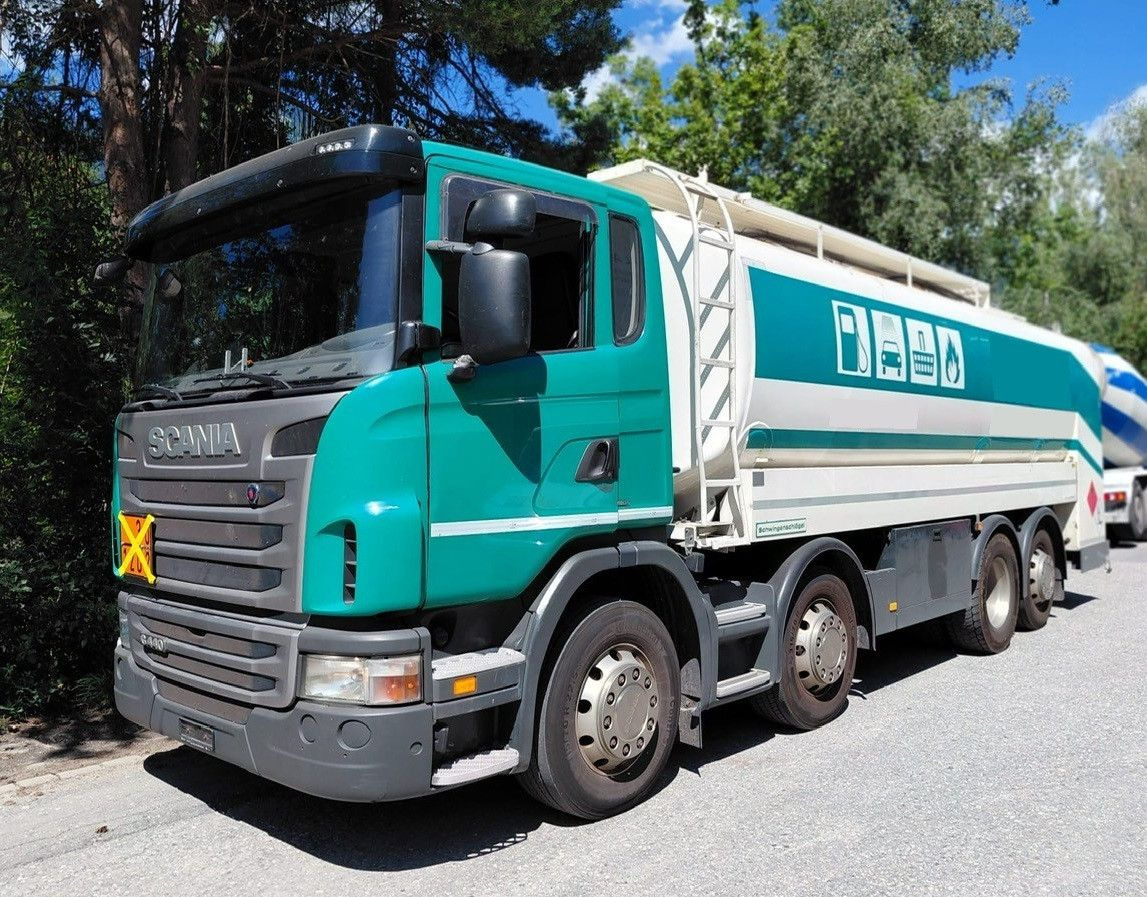 Scania G440 8x2, E5, Schwingenschloegel, 2 Kammern, ADR - Tankbil: bilde 2 Scania G440 8x2, E5, Schwingenschloegel, 2 Kammern, ADR - Tankbil: bilde 2
