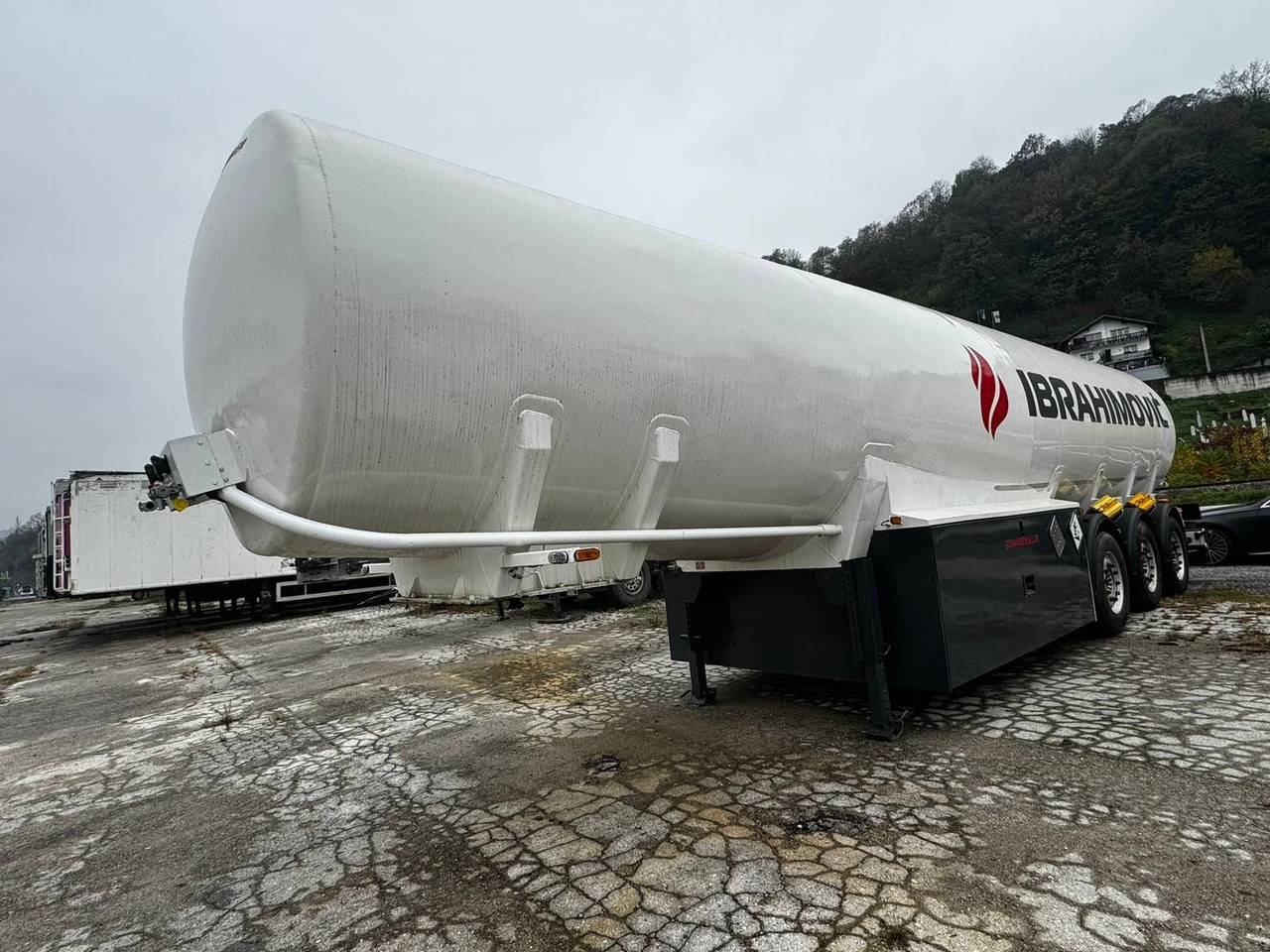 Schwarzmüller 5 Kammern, ADR, Treibstoff Fuel - Tanksemi: bilde 2 Schwarzmüller 5 Kammern, ADR, Treibstoff Fuel - Tanksemi: bilde 2