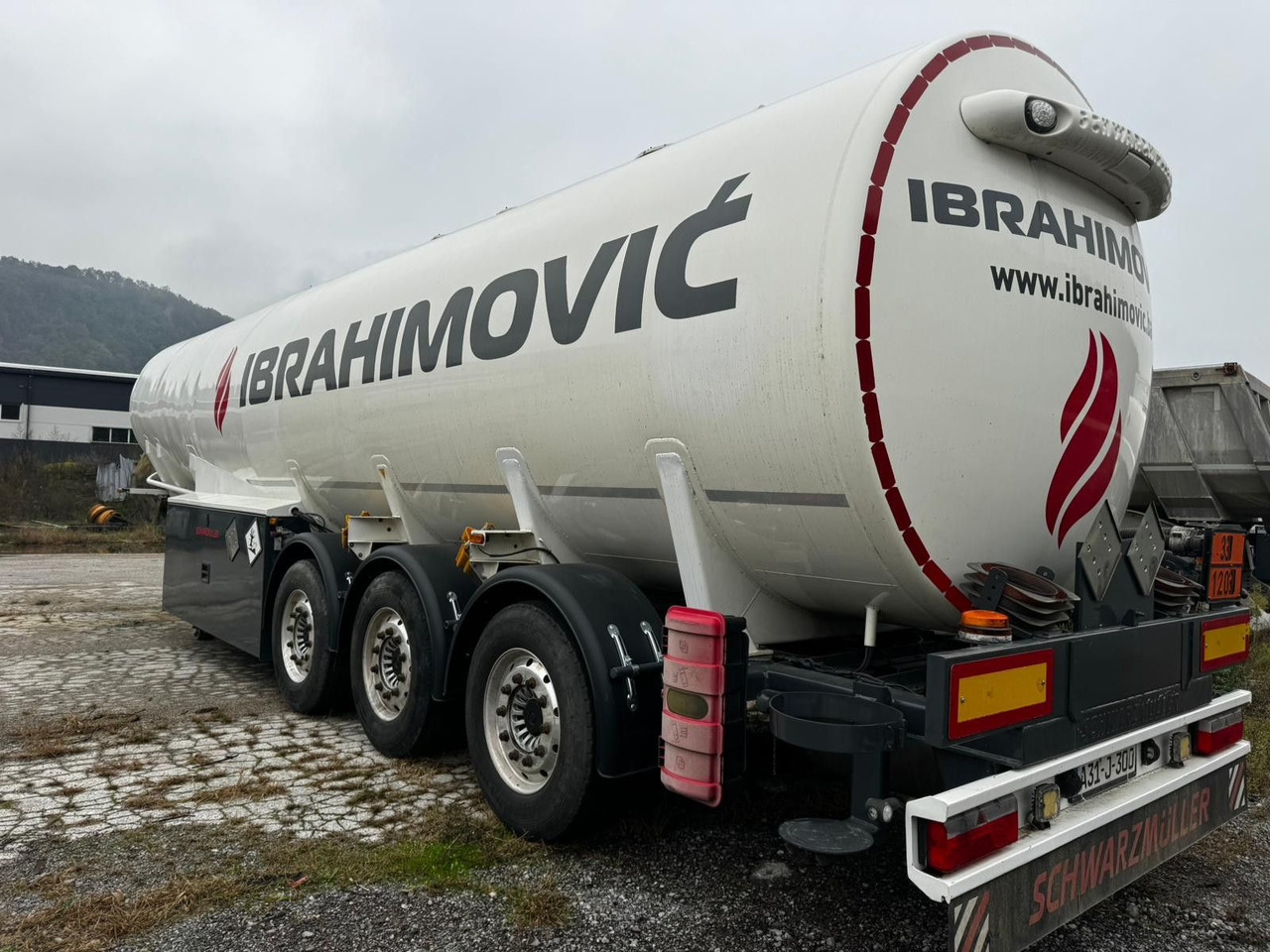 Schwarzmüller 5 Kammern, ADR, Treibstoff Fuel - Tanksemi: bilde 3 Schwarzmüller 5 Kammern, ADR, Treibstoff Fuel - Tanksemi: bilde 3