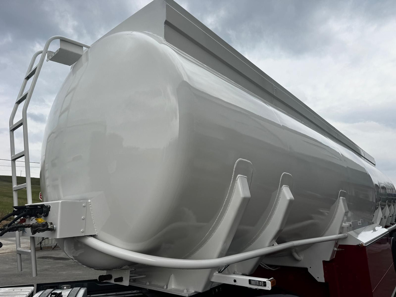 Schwarzmüller TS 3/E ADR, 6 Kammern Treibstoff Fuel - Tanksemi: bilde 5 Schwarzmüller TS 3/E ADR, 6 Kammern Treibstoff Fuel - Tanksemi: bilde 5