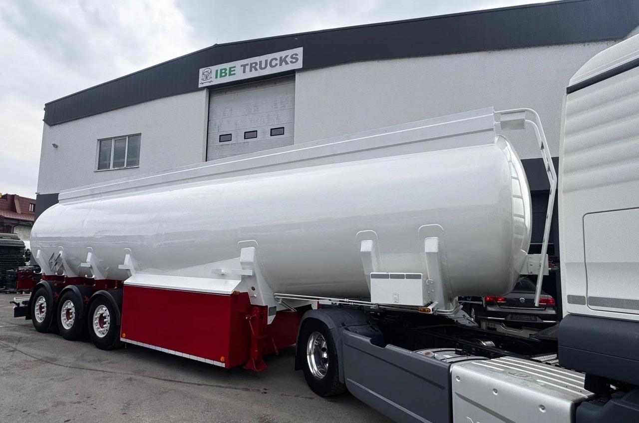Schwarzmüller TS 3/E ADR, 6 Kammern Treibstoff Fuel - Tanksemi: bilde 1 Schwarzmüller TS 3/E ADR, 6 Kammern Treibstoff Fuel - Tanksemi: bilde 1