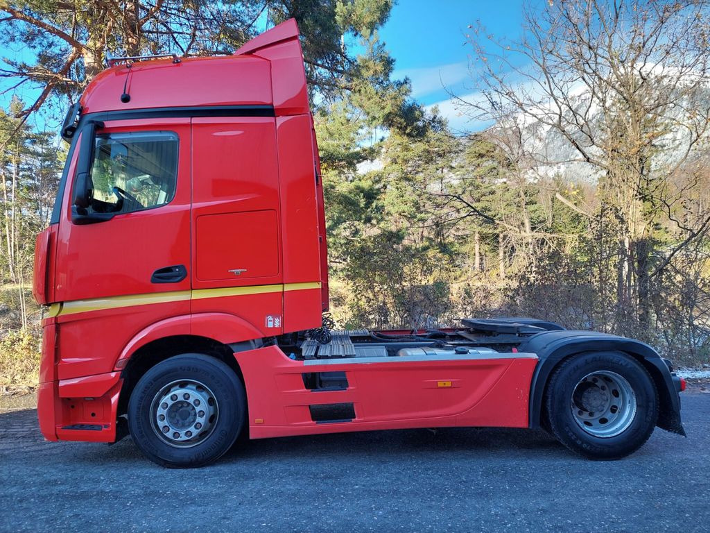 Mercedes-Benz Actros 1845 4x2, E6, Retarder, Schubbodenhydraul Mercedes-Benz Actros 1845 4x2, E6, Retarder, Schubbodenhydraul - Trekkvogn: bilde 5 Mercedes-Benz Actros 1845 4x2, E6, Retarder, Schubbodenhydraul Mercedes-Benz Actros 1845 4x2, E6, Retarder, Schubbodenhydraul - Trekkvogn: bilde 5