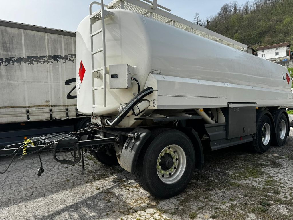 Willig 23.0, ADR, Treibstoff, 2 Kammern - Tankhenger: bilde 1 Willig 23.0, ADR, Treibstoff, 2 Kammern - Tankhenger: bilde 1