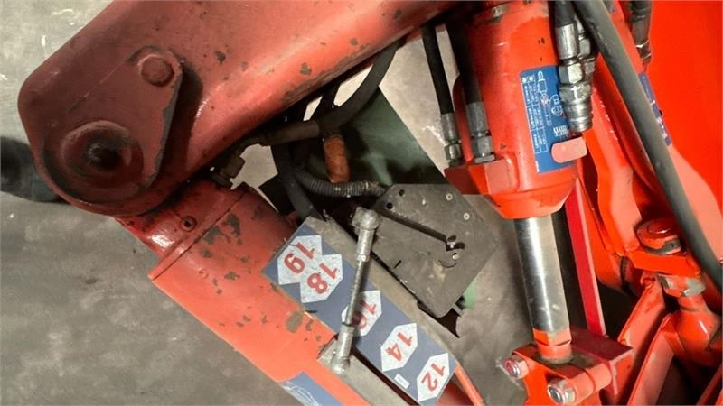Kuhn Vari Master 183 6 Furet 183 - Plog: bilde 3 Kuhn Vari Master 183 6 Furet 183 - Plog: bilde 3