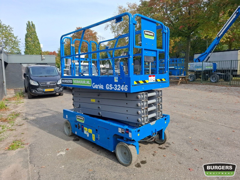 Genie GS3246 Nieuwe accus + lader - Sakselift: bilde 2 Genie GS3246 Nieuwe accus + lader - Sakselift: bilde 2
