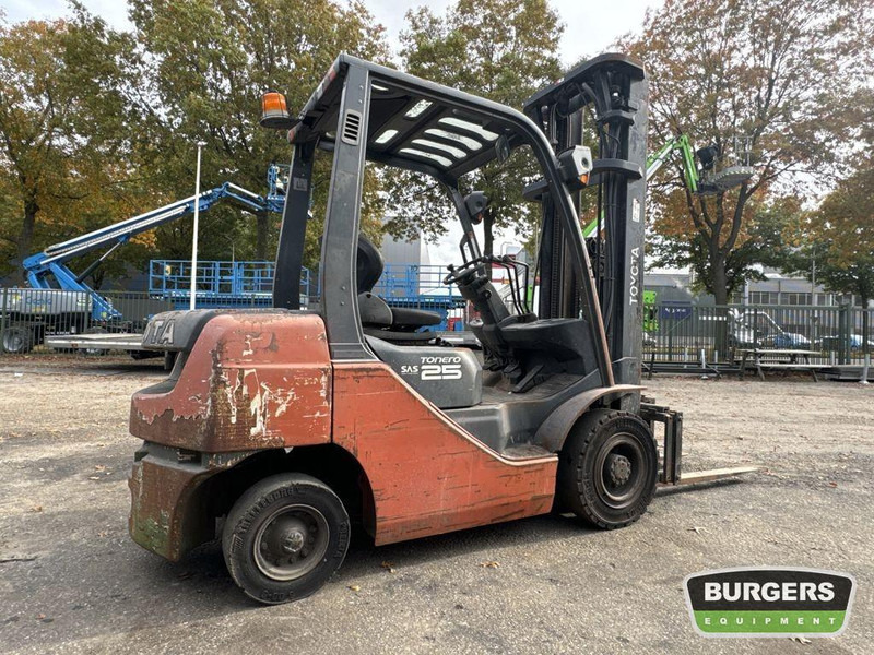 Toyota 8FDF25 - Dieseltruck: bilde 4 Toyota 8FDF25 - Dieseltruck: bilde 4