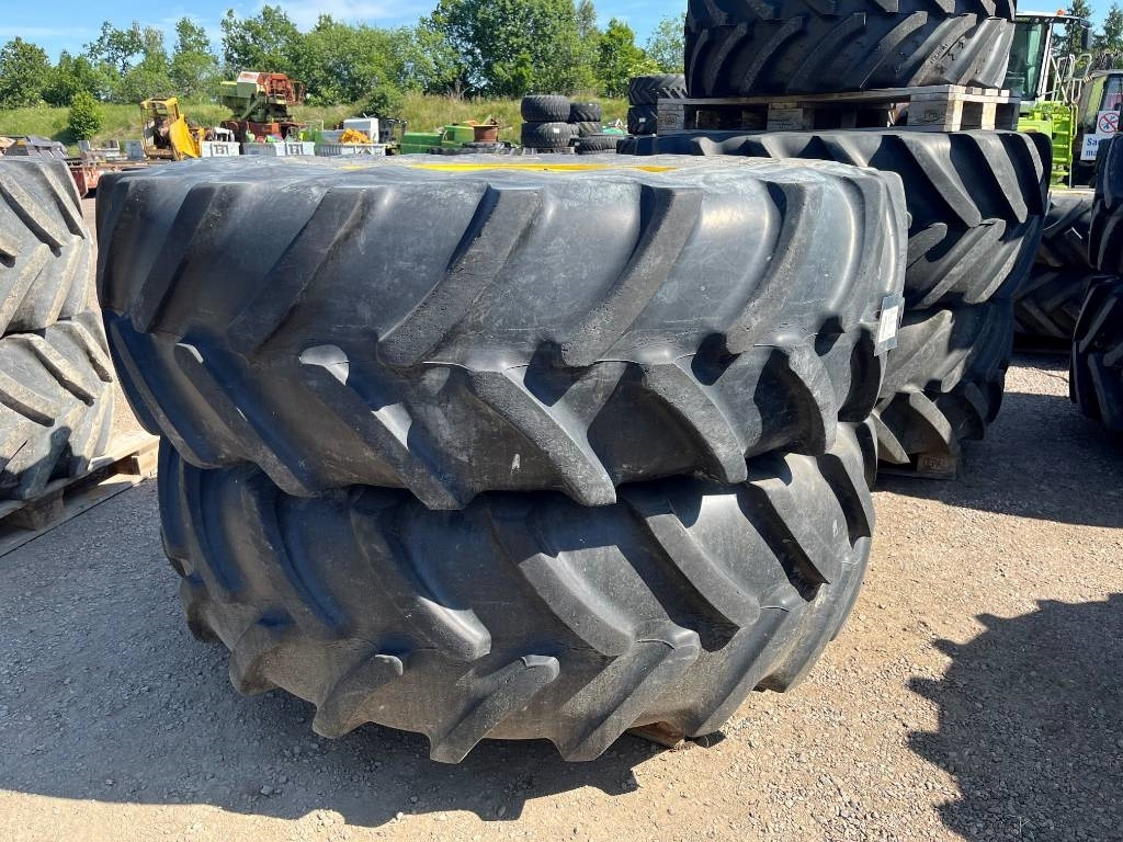Firestone 520/85R38 till JD 6620 - Dekk for Landbruksteknikk: bilde 1 Firestone 520/85R38 till JD 6620 - Dekk for Landbruksteknikk: bilde 1