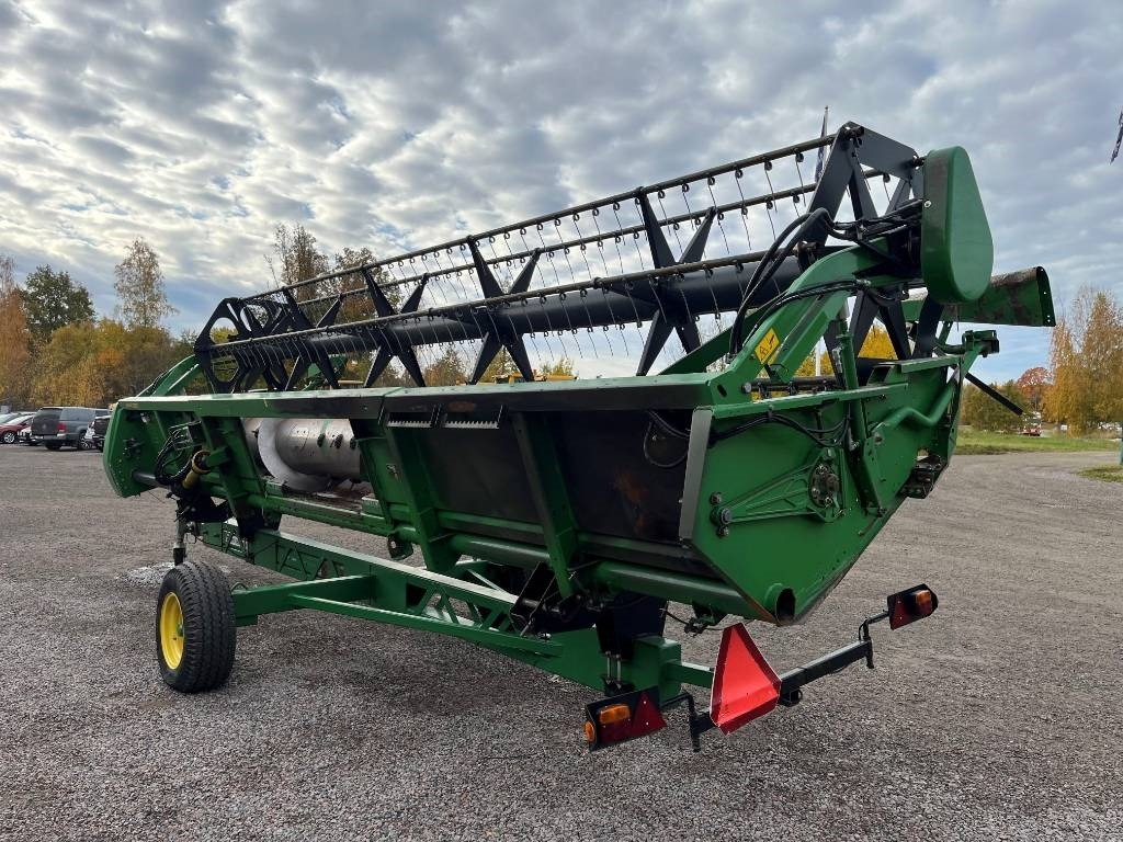John Deere 622R Skärbord / Header 22 fot till JD T550 i - Innhøstingsutstyr: bilde 5 John Deere 622R Skärbord / Header 22 fot till JD T550 i - Innhøstingsutstyr: bilde 5