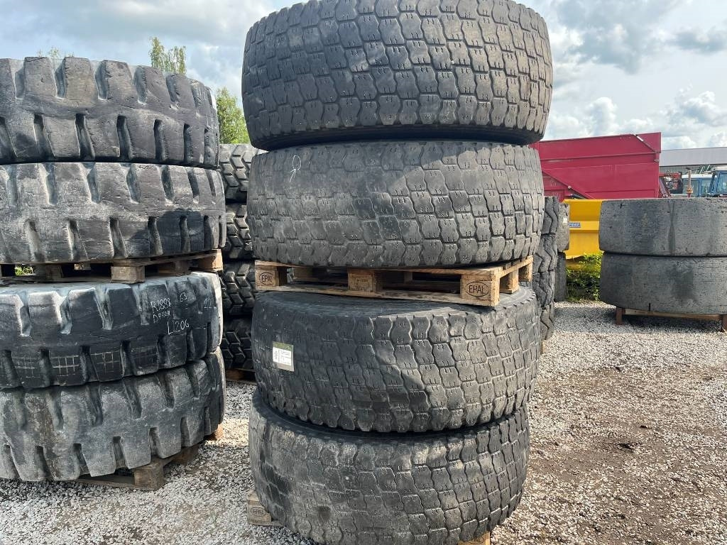 Ljungby hjul 20,5R25 - Komplett hjul: bilde 1 Ljungby hjul 20,5R25 - Komplett hjul: bilde 1