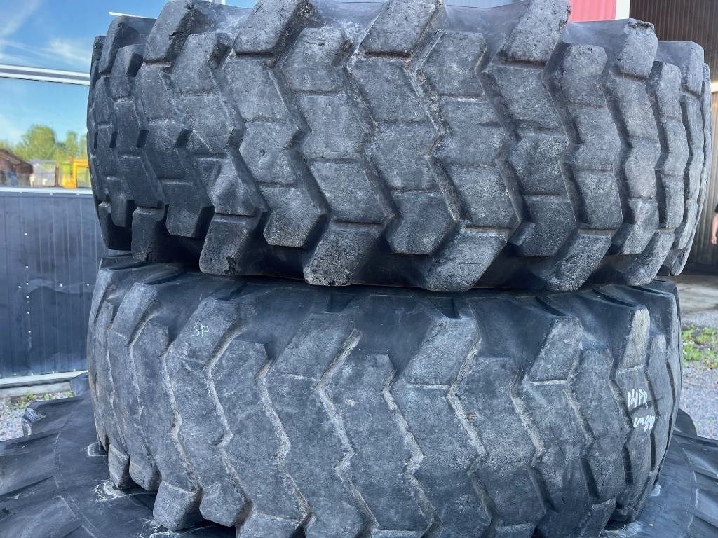 Nokian 18,4-34 14,9-24 till Volvo Bm 840 841 - Dekk for Bygg og anlegg: bilde 4 Nokian 18,4-34 14,9-24 till Volvo Bm 840 841 - Dekk for Bygg og anlegg: bilde 4