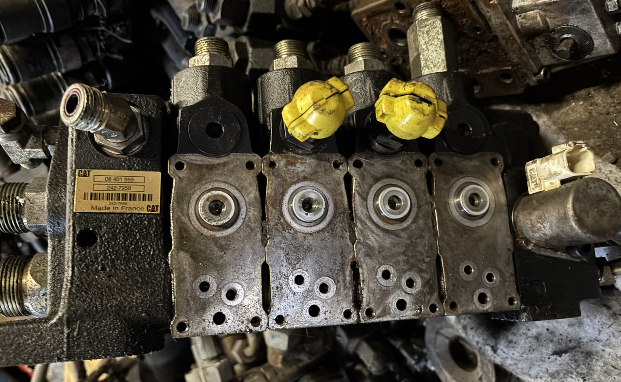 CAT 330 Rozdzielacz Hydrauliczny 242-7958 - Hydraulisk ventil for Bygg og anlegg: bilde 3 CAT 330 Rozdzielacz Hydrauliczny 242-7958 - Hydraulisk ventil for Bygg og anlegg: bilde 3