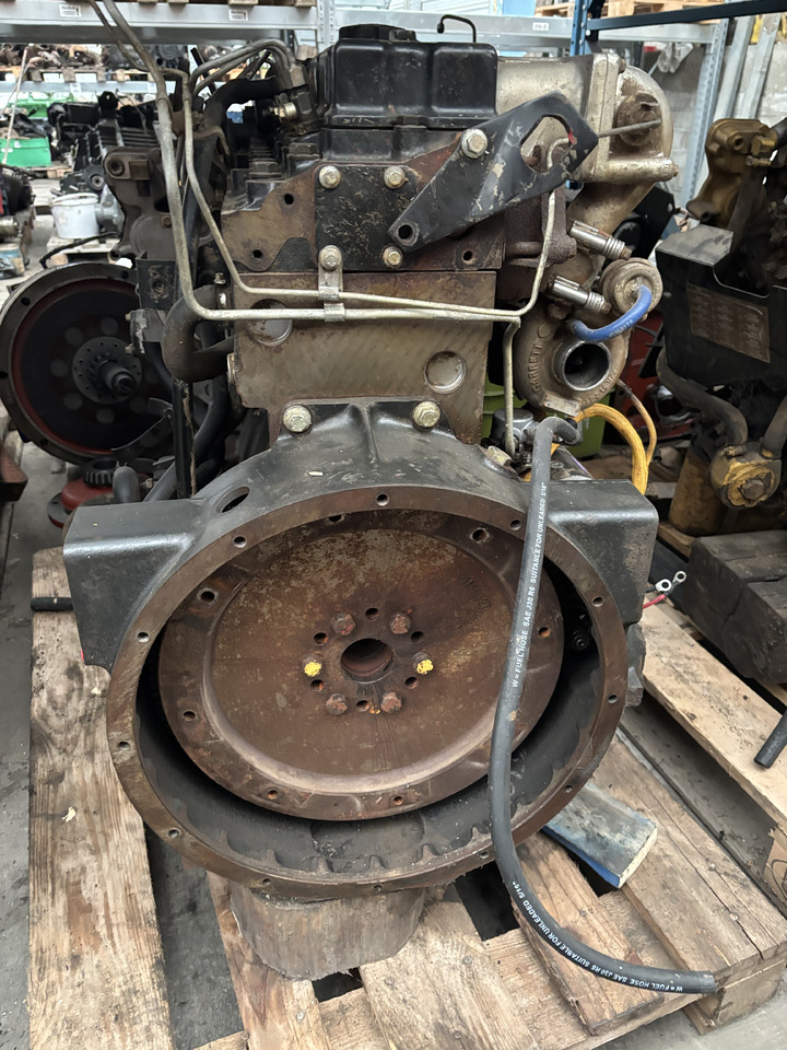 Cat Caterpillar 3054 Silnik 130-6342 - Motor for Bygg og anlegg: bilde 2 Cat Caterpillar 3054 Silnik 130-6342 - Motor for Bygg og anlegg: bilde 2