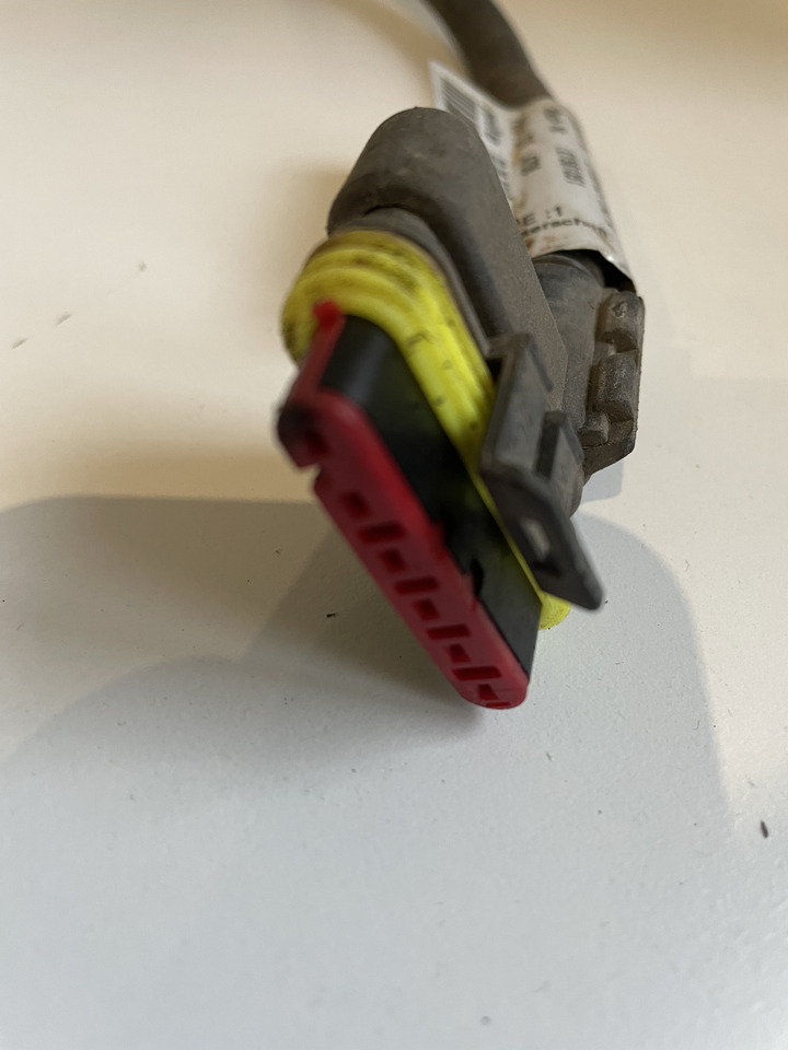 Claas Arion 550-520 650-620 - kabel wiązka elektryczna 0021581051 - Kabel/ Ledninger for Traktor: bilde 2 Claas Arion 550-520 650-620 - kabel wiązka elektryczna 0021581051 - Kabel/ Ledninger for Traktor: bilde 2