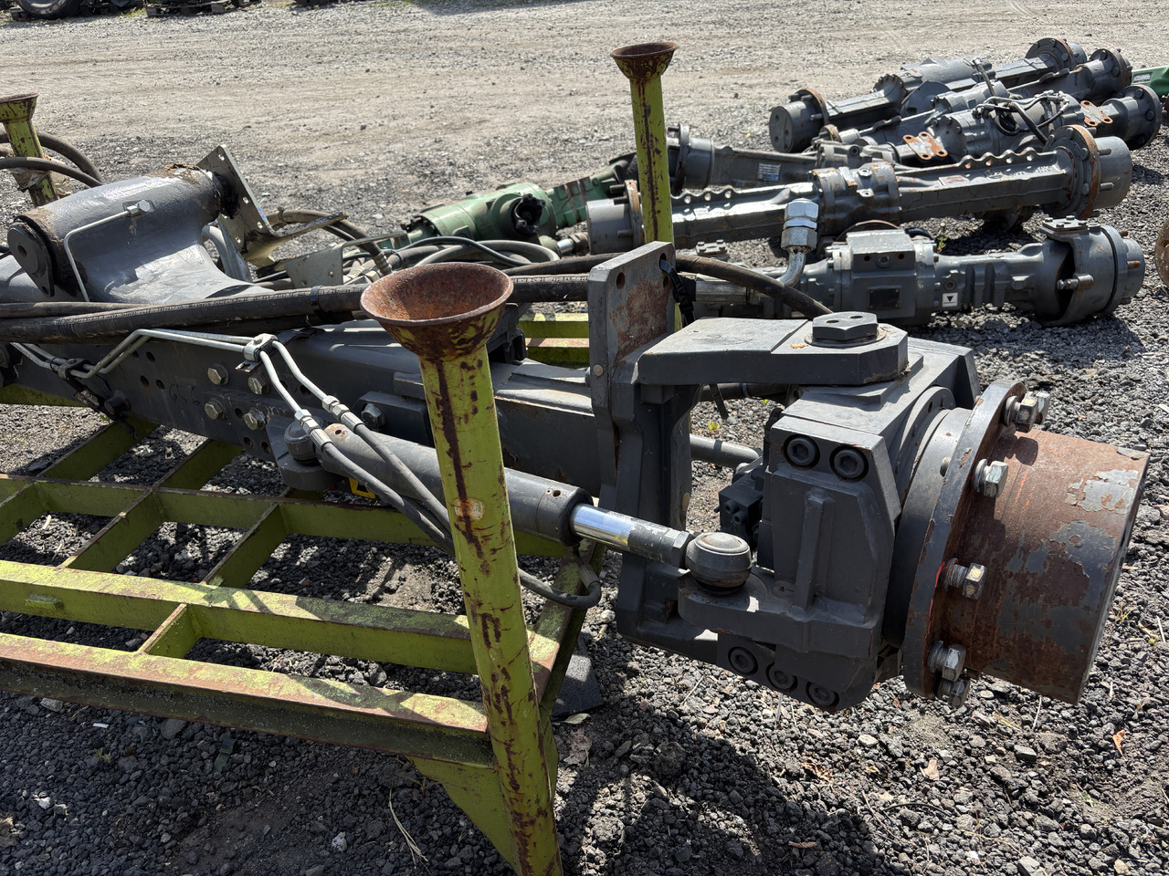 Claas Lexion 600 700 - kompletna tylna oś napędowa 0007705892 0770589.2 - Bakaksel: bilde 4 Claas Lexion 600 700 - kompletna tylna oś napędowa 0007705892 0770589.2 - Bakaksel: bilde 4
