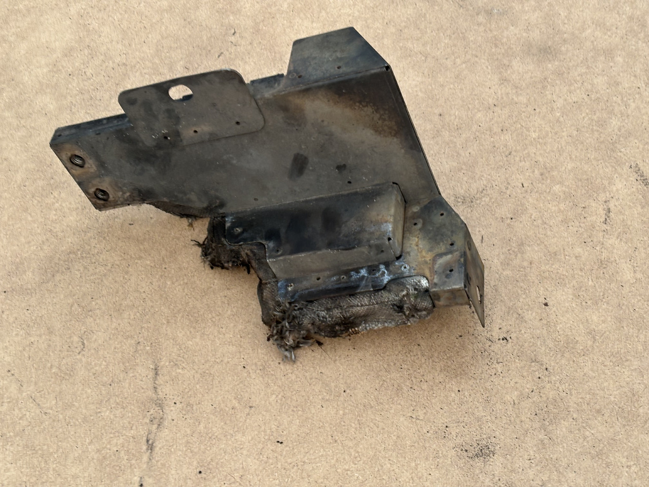 Claas Lexion 780 Blacha Obudowa Maska Osłona 00 0781 222 0 0007812220 - Panser for Skurtresker: bilde 1 Claas Lexion 780 Blacha Obudowa Maska Osłona 00 0781 222 0 0007812220 - Panser for Skurtresker: bilde 1