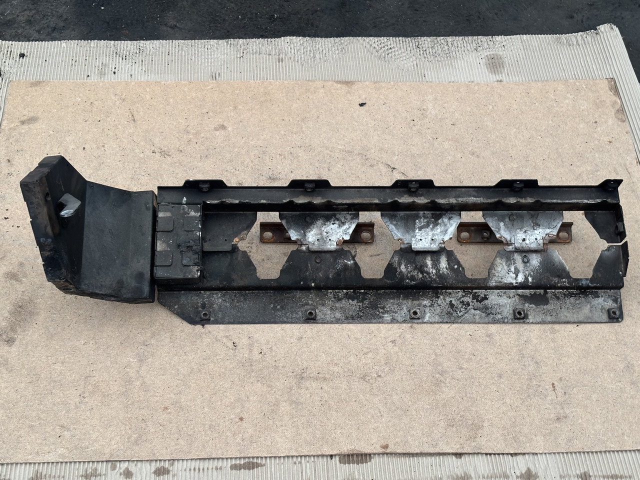 Claas Lexion 780 Izolacja Silnika Pokrywa Maska Obudowa Tylna 00 0781 205 0 0007812050 - Panser for Skurtresker: bilde 3 Claas Lexion 780 Izolacja Silnika Pokrywa Maska Obudowa Tylna 00 0781 205 0 0007812050 - Panser for Skurtresker: bilde 3