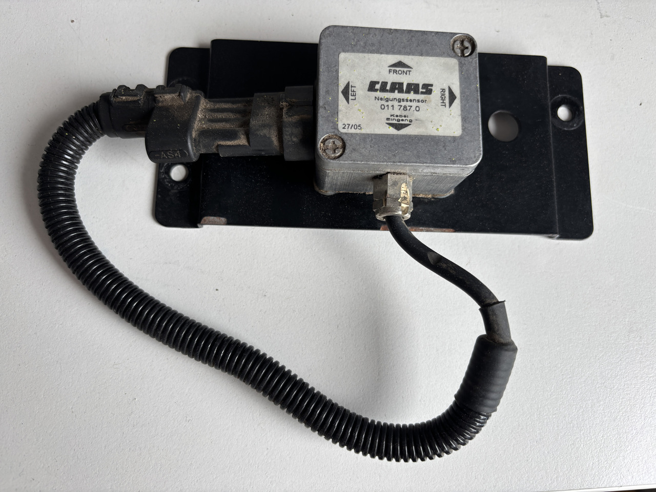 Claas Lexion - czujnik nachylenia 011787.0 011787.1 013752.2 - Sensor for Landbruksteknikk: bilde 1 Claas Lexion - czujnik nachylenia 011787.0 011787.1 013752.2 - Sensor for Landbruksteknikk: bilde 1