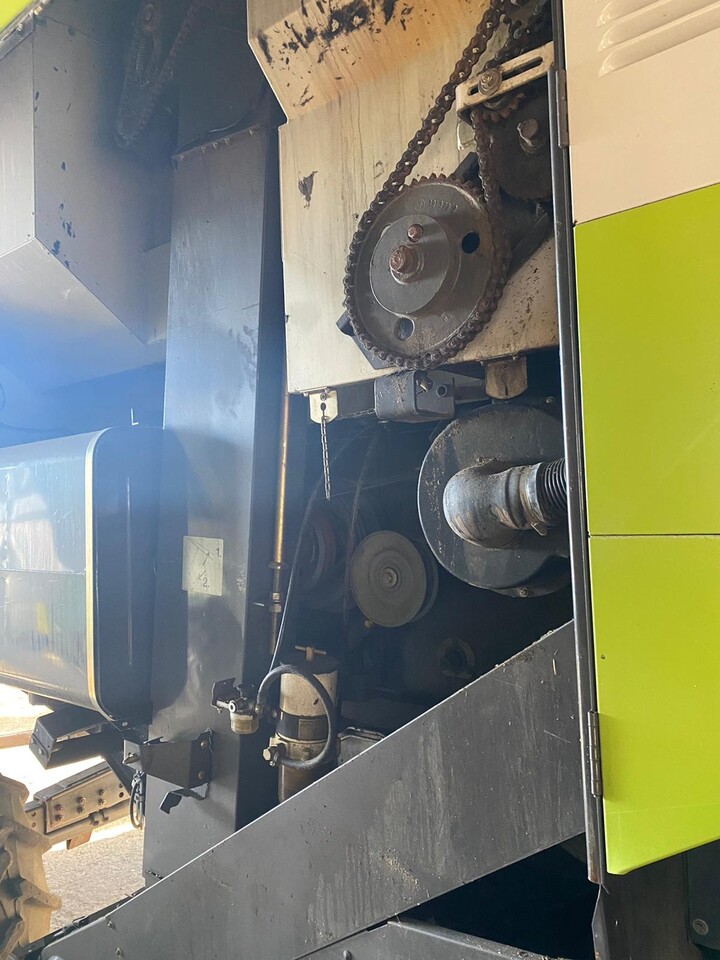 Motor for Skurtresker Claas Mega 360 [CZĘŚCI] - Silnik: bilde 10