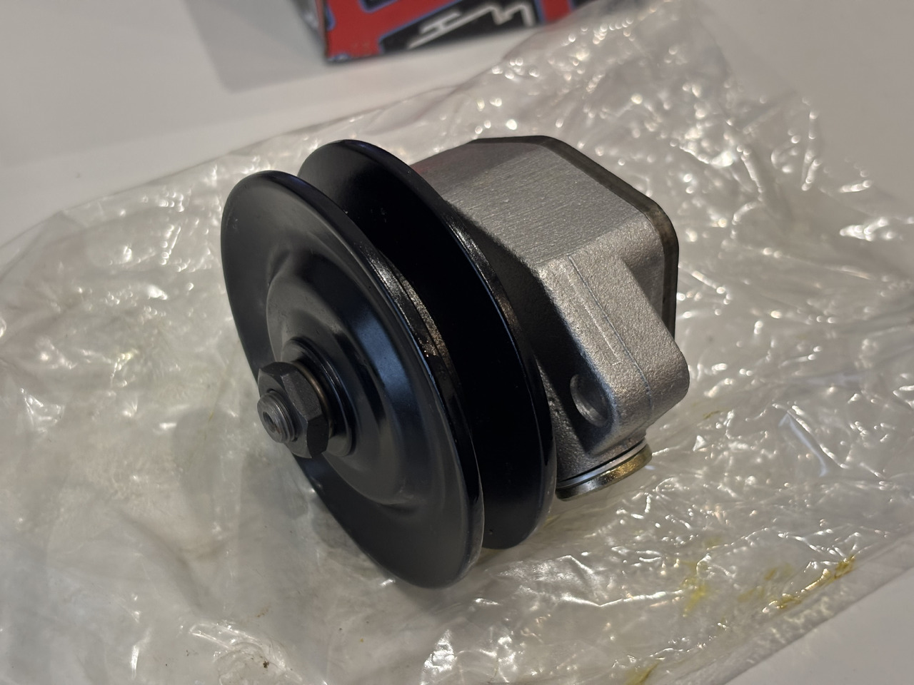 Claas Pompa paliwa Claas Deutz Fahr Fendt New Holland Volvo 6005029137 - Drivstoffpumpe for Landbruksteknikk: bilde 1 Claas Pompa paliwa Claas Deutz Fahr Fendt New Holland Volvo 6005029137 - Drivstoffpumpe for Landbruksteknikk: bilde 1