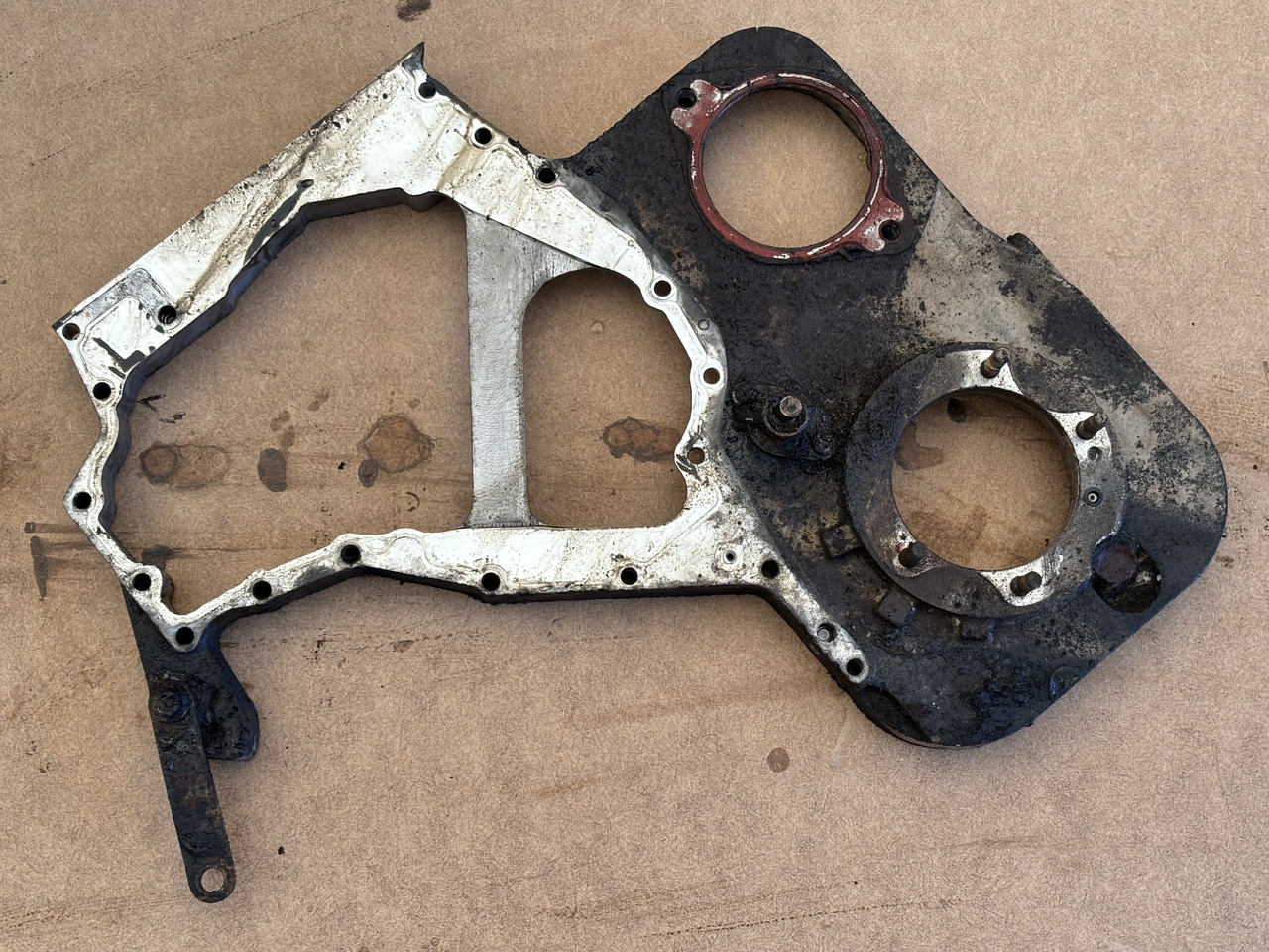 Cummins 6CT 6CT8.3 6C8.3 Obudowa koła zębatego Wałka rozrządu 4992991 4995483 - Kamaksel for Landbruksteknikk: bilde 3 Cummins 6CT 6CT8.3 6C8.3 Obudowa koła zębatego Wałka rozrządu 4992991 4995483 - Kamaksel for Landbruksteknikk: bilde 3