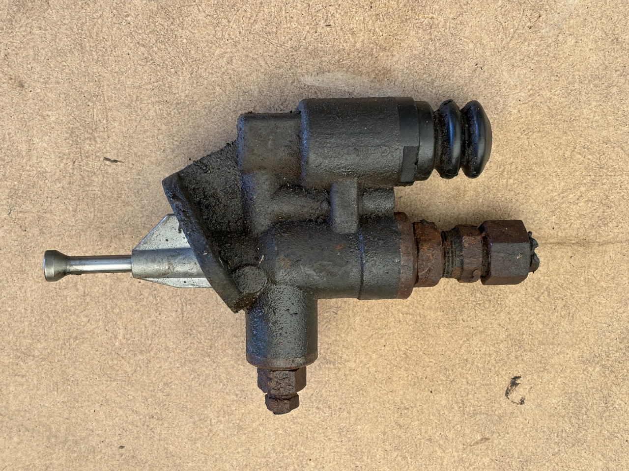 Cummins 8.3 6CT 6CTA 6CTAA Pompka Paliwa Zasilająca Cummins 3936316 - Drivstoffpumpe: bilde 1 Cummins 8.3 6CT 6CTA 6CTAA Pompka Paliwa Zasilająca Cummins 3936316 - Drivstoffpumpe: bilde 1