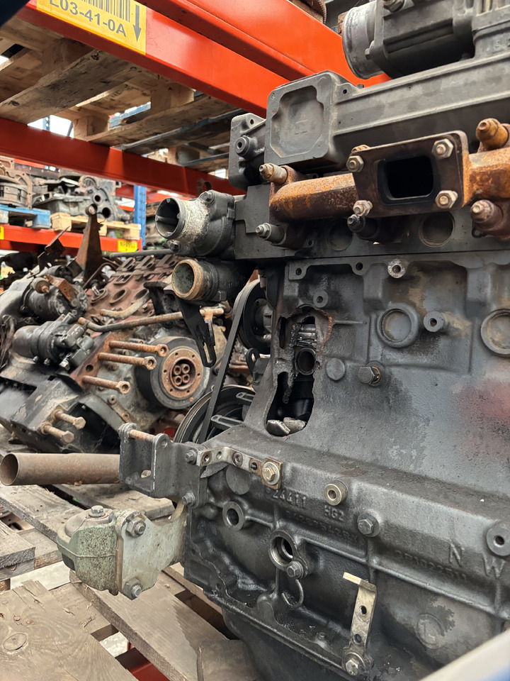 DEUTZ TCD 2012 L4 2V TCD2012L42V - Motor og deler for Landbruksteknikk: bilde 2 DEUTZ TCD 2012 L4 2V TCD2012L42V - Motor og deler for Landbruksteknikk: bilde 2