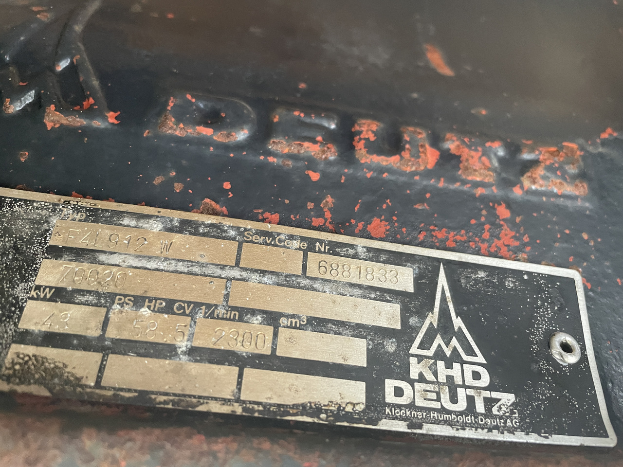 Deutz F4L912 W - blok tłoki korbowody - Sylinderblokk for Bygg og anlegg: bilde 2 Deutz F4L912 W - blok tłoki korbowody - Sylinderblokk for Bygg og anlegg: bilde 2