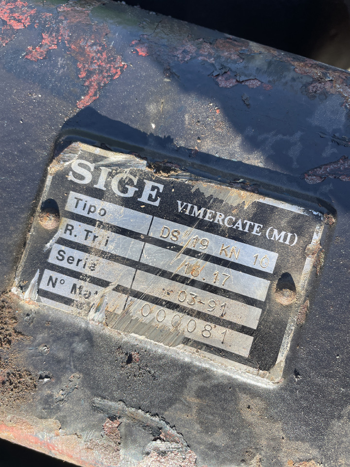 Deutz-Fahr Agrostar - most przedni Sige DS19 KN10 DS19KN10 - Foraksel for Landbruksteknikk: bilde 2 Deutz-Fahr Agrostar - most przedni Sige DS19 KN10 DS19KN10 - Foraksel for Landbruksteknikk: bilde 2