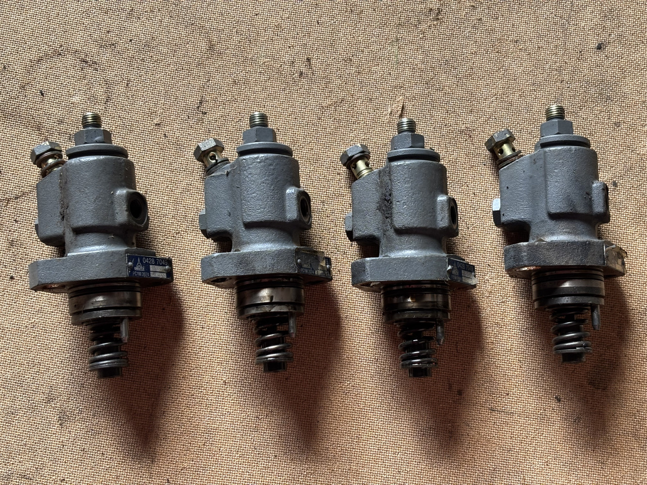 Deutz TD2011 D2011 D2011L04W Pompka wtryskowaPC1M2074 04287049 - Drivstoffpumpe: bilde 1 Deutz TD2011 D2011 D2011L04W Pompka wtryskowaPC1M2074 04287049 - Drivstoffpumpe: bilde 1