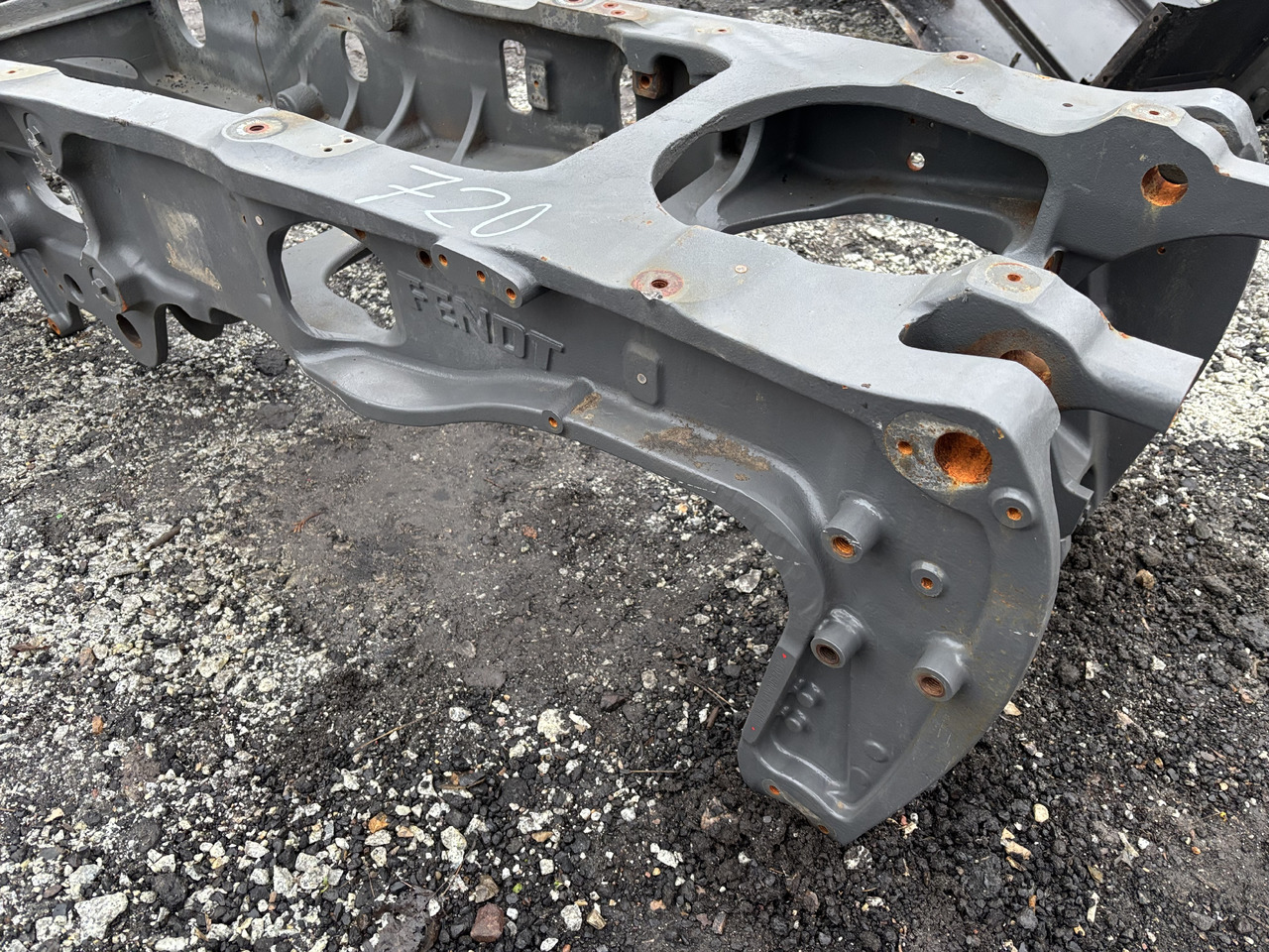 Fendt 714 716 718 720 722 724 Vario Rama Główna M219PP1025010 - Ramme/ Chassis for Landbruksteknikk: bilde 4 Fendt 714 716 718 720 722 724 Vario Rama Główna M219PP1025010 - Ramme/ Chassis for Landbruksteknikk: bilde 4