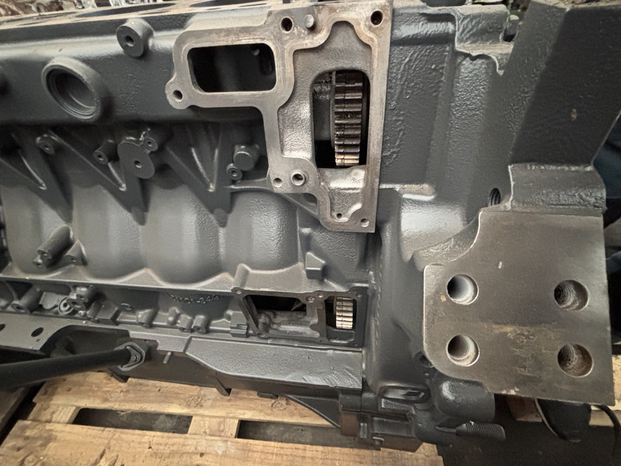 Fendt 936 Gen 7 Silnik D1556LE523 Miska Olejowa H218PF150163A CZĘŚCI - Bunnpanne for Traktor: bilde 4 Fendt 936 Gen 7 Silnik D1556LE523 Miska Olejowa H218PF150163A CZĘŚCI - Bunnpanne for Traktor: bilde 4