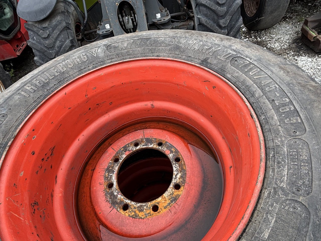 GKN WHEELS Felga z Oponą KOMPLET 20.00×26.5 8 szpilek Trelleborg 710/45-26.5 - Felg for Landbruksteknikk: bilde 3 GKN WHEELS Felga z Oponą KOMPLET 20.00×26.5 8 szpilek Trelleborg 710/45-26.5 - Felg for Landbruksteknikk: bilde 3