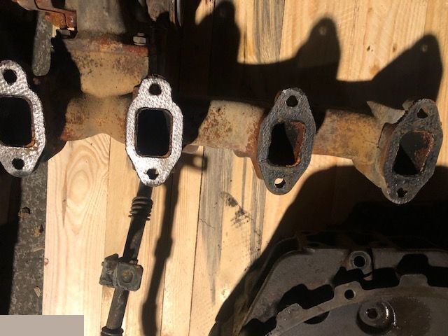 Iveco F4CE04 - Kolektor Wydechowy - Eksosmanifold for Landbruksteknikk: bilde 1 Iveco F4CE04 - Kolektor Wydechowy - Eksosmanifold for Landbruksteknikk: bilde 1