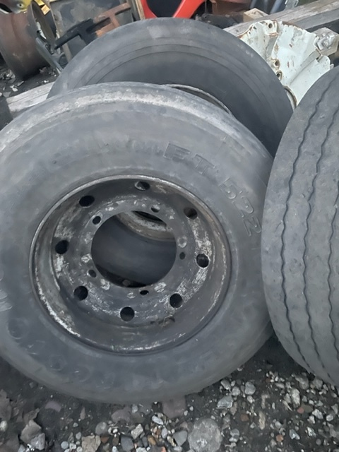 JCB koła kompletne 22,5 doskonałe na plac betonowy - Komplett hjul for Landbruksteknikk: bilde 2 JCB koła kompletne 22,5 doskonałe na plac betonowy - Komplett hjul for Landbruksteknikk: bilde 2