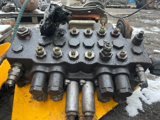 Jcb 3cx rozdzielacz hydrauliczny tylni - Hydraulisk ventil for Landbruksteknikk: bilde 4 Jcb 3cx rozdzielacz hydrauliczny tylni - Hydraulisk ventil for Landbruksteknikk: bilde 4