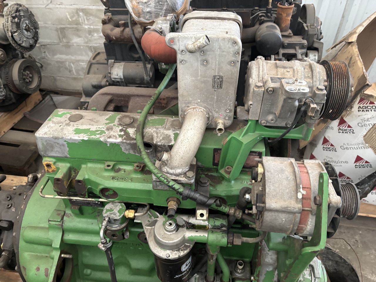 John Deere 3200, 3220, 3400 Silnik Słupek Blok Koło Zamachowe Kolektor Wał Wałek 4045HZ275 - Svinghjul for Landbruksteknikk: bilde 3 John Deere 3200, 3220, 3400 Silnik Słupek Blok Koło Zamachowe Kolektor Wał Wałek 4045HZ275 - Svinghjul for Landbruksteknikk: bilde 3