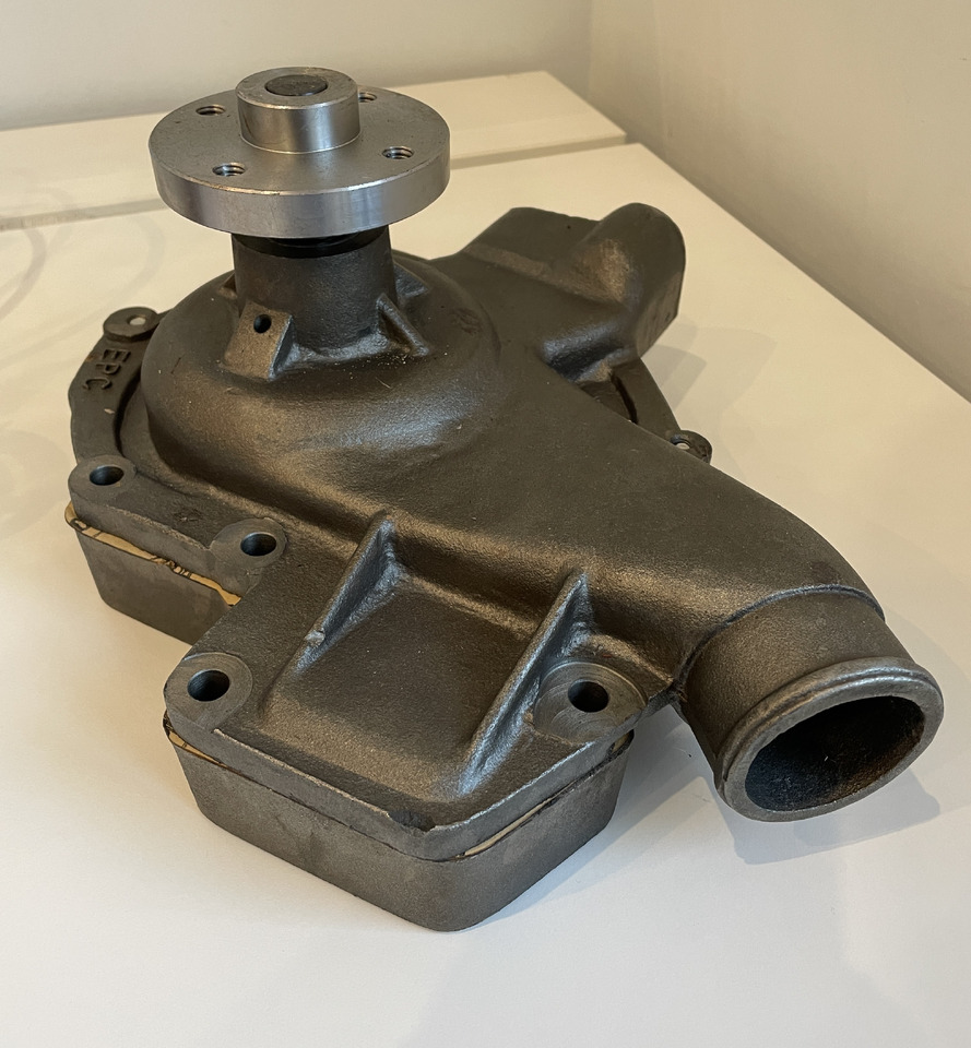 John Deere 4030 4230 4040 4240 4440 - pompa wody AR98549 - Kjølevæskepumpe for Landbruksteknikk: bilde 3 John Deere 4030 4230 4040 4240 4440 - pompa wody AR98549 - Kjølevæskepumpe for Landbruksteknikk: bilde 3