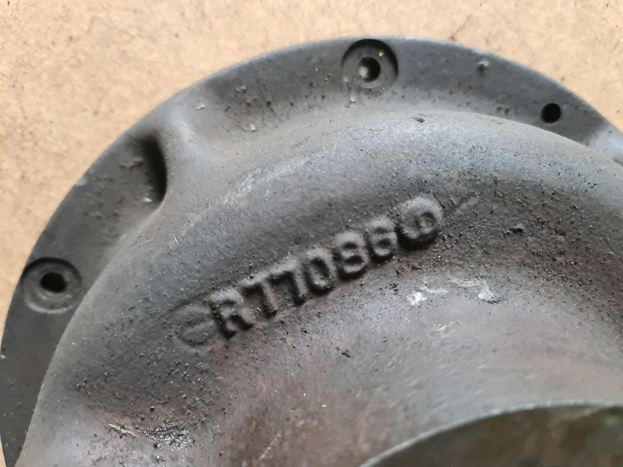 John Deere 4560 4760 4960 Wspornik Podpora Koła Planetarnego R77086 - Girkasse og deler for Landbruksteknikk: bilde 2 John Deere 4560 4760 4960 Wspornik Podpora Koła Planetarnego R77086 - Girkasse og deler for Landbruksteknikk: bilde 2