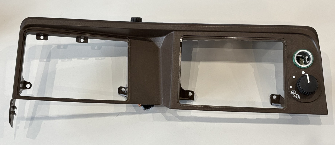 John Deere 6110 6210 Obudowa Ramka Mocowanie L165832 - Førerhus og interiør for Landbruksteknikk: bilde 1 John Deere 6110 6210 Obudowa Ramka Mocowanie L165832 - Førerhus og interiør for Landbruksteknikk: bilde 1