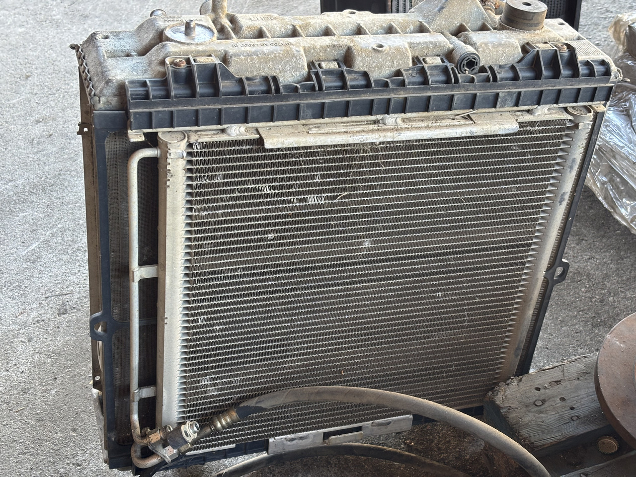 John Deere 6430 Chłodnica AL209032 - Radiator for Landbruksteknikk: bilde 1 John Deere 6430 Chłodnica AL209032 - Radiator for Landbruksteknikk: bilde 1