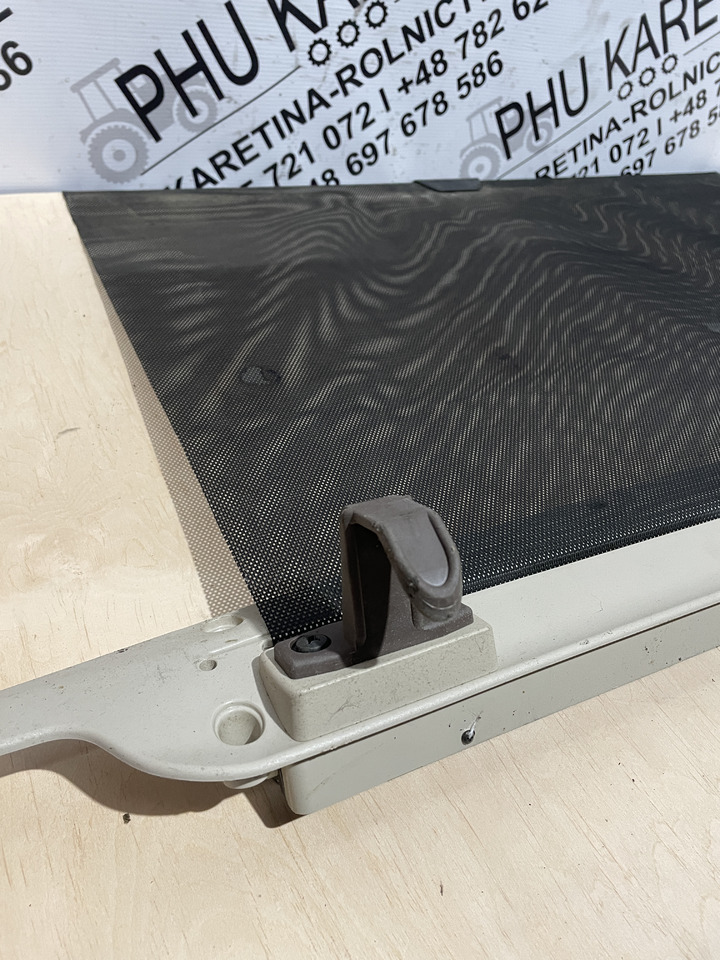 John Deere 6920 6920S - osłona roleta - Vindu og deler for Landbruksteknikk: bilde 4 John Deere 6920 6920S - osłona roleta - Vindu og deler for Landbruksteknikk: bilde 4