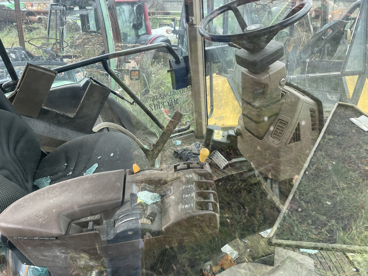 John Deere 8210 - kabina dach plastiki lusterko - Førerhus for Traktor: bilde 2 John Deere 8210 - kabina dach plastiki lusterko - Førerhus for Traktor: bilde 2