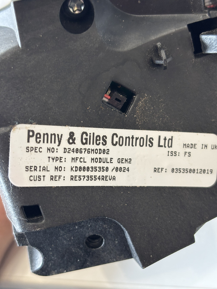 John Deere seria 6000 7000 8000 R - joystick 5-funkcyjny CommandARM RE573554 - Girspak for Landbruksteknikk: bilde 5 John Deere seria 6000 7000 8000 R - joystick 5-funkcyjny CommandARM RE573554 - Girspak for Landbruksteknikk: bilde 5