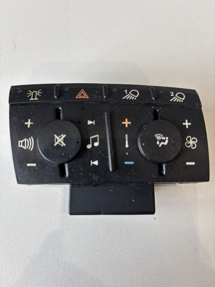 John Deere seria 6000 7000 8000 R - moduł panel radia nawiewu RE578473 - Førerhus og interiør for Landbruksteknikk: bilde 1 John Deere seria 6000 7000 8000 R - moduł panel radia nawiewu RE578473 - Førerhus og interiør for Landbruksteknikk: bilde 1