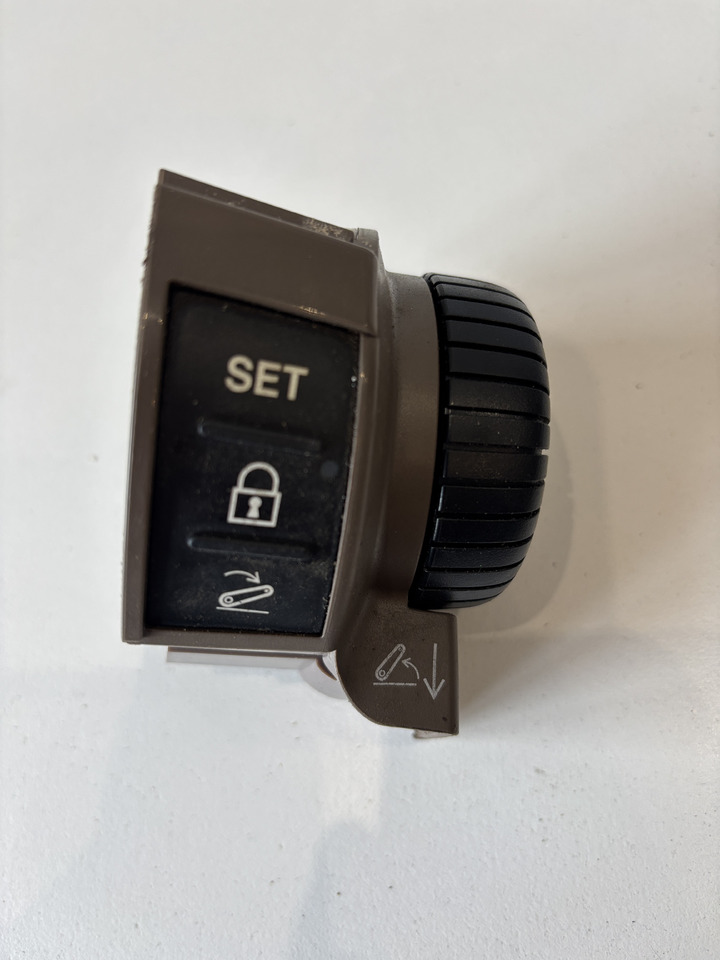 John Deere seria 6000 7000 8000 R - pokrętło sterowanie zaczepem tylnym RE584123 - Førerhus og interiør for Landbruksteknikk: bilde 3 John Deere seria 6000 7000 8000 R - pokrętło sterowanie zaczepem tylnym RE584123 - Førerhus og interiør for Landbruksteknikk: bilde 3