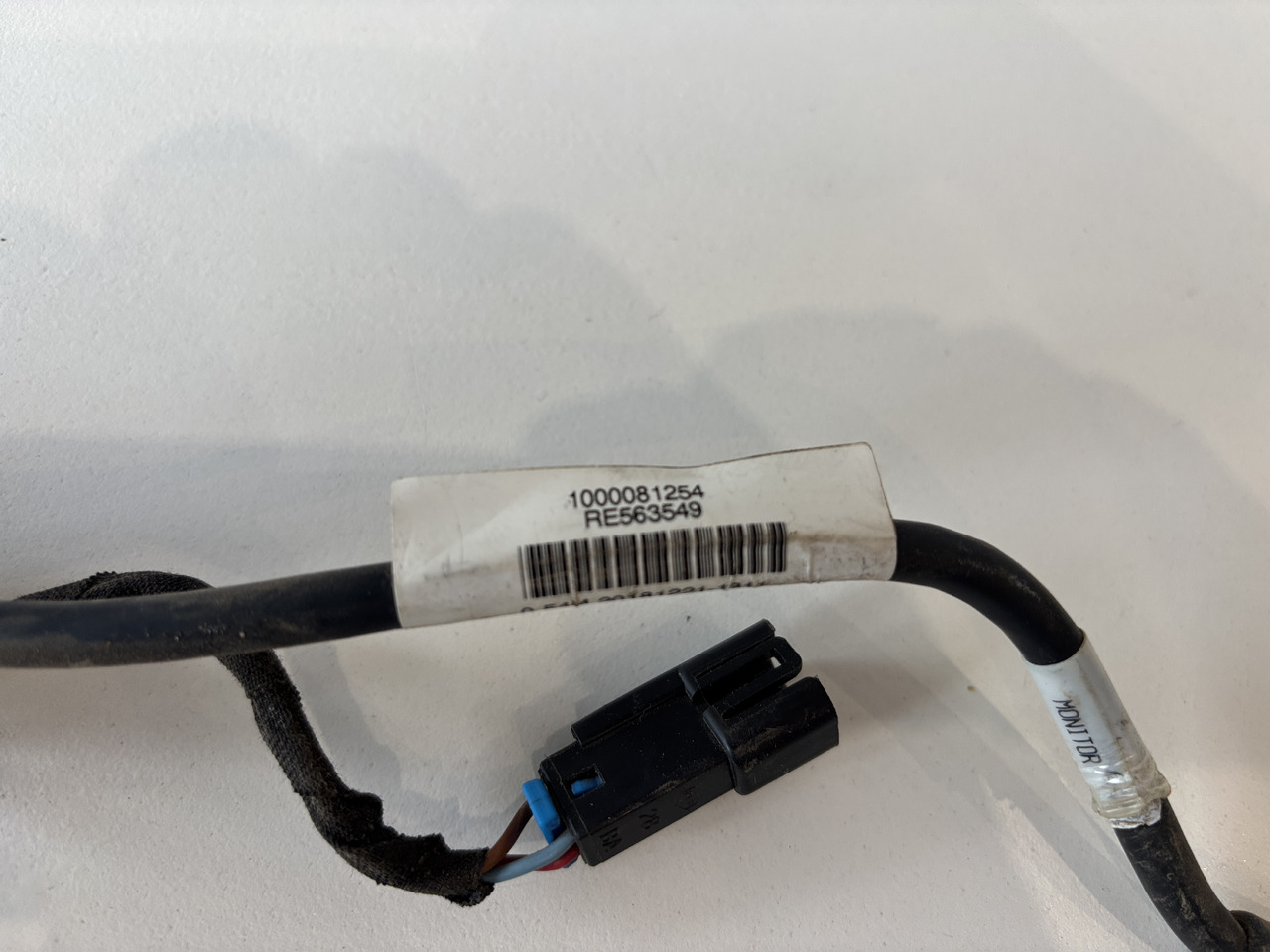 John Deere seria 6000 7000 8000 R - wiązka el. podłokietnika CommandARM RE566688 RE563549 - Kabel/ Ledninger for Landbruksteknikk: bilde 1 John Deere seria 6000 7000 8000 R - wiązka el. podłokietnika CommandARM RE566688 RE563549 - Kabel/ Ledninger for Landbruksteknikk: bilde 1