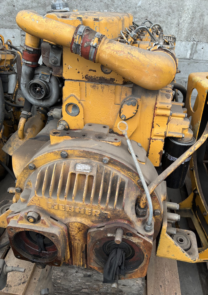 Liebherr D904T D 904 T Silnik Kompletny Blok Koło Zamachowe Wał Korbowy Pokrywa Miska CZĘŚCI - Svinghjul for Landbruksteknikk: bilde 4 Liebherr D904T D 904 T Silnik Kompletny Blok Koło Zamachowe Wał Korbowy Pokrywa Miska CZĘŚCI - Svinghjul for Landbruksteknikk: bilde 4