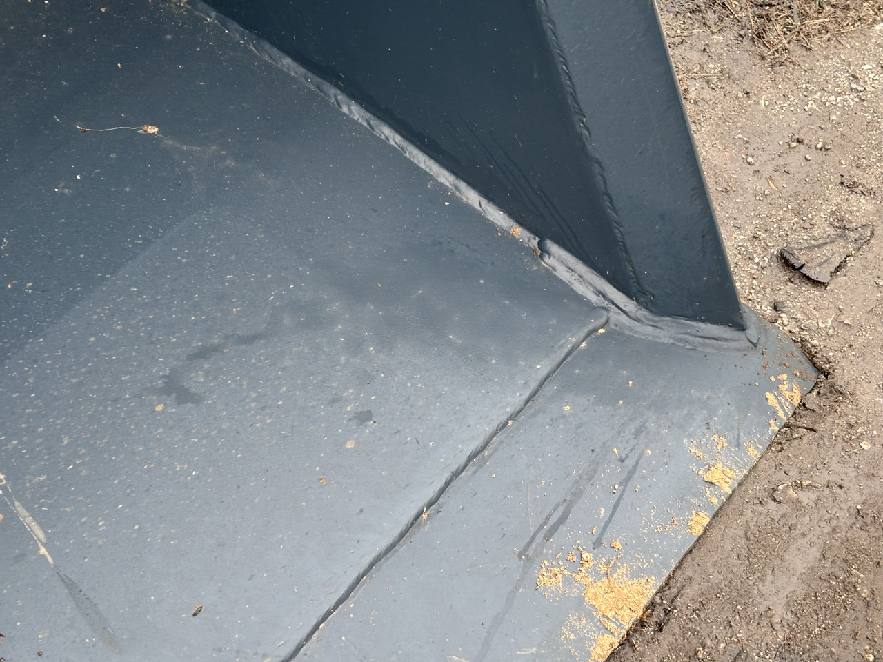 Łyżka Objętościowa 2,3m 1,01 m3 z mocowaniem do ładowarki Manitou. - Lasterskuffe: bilde 1 Łyżka Objętościowa 2,3m 1,01 m3 z mocowaniem do ładowarki Manitou. - Lasterskuffe: bilde 1