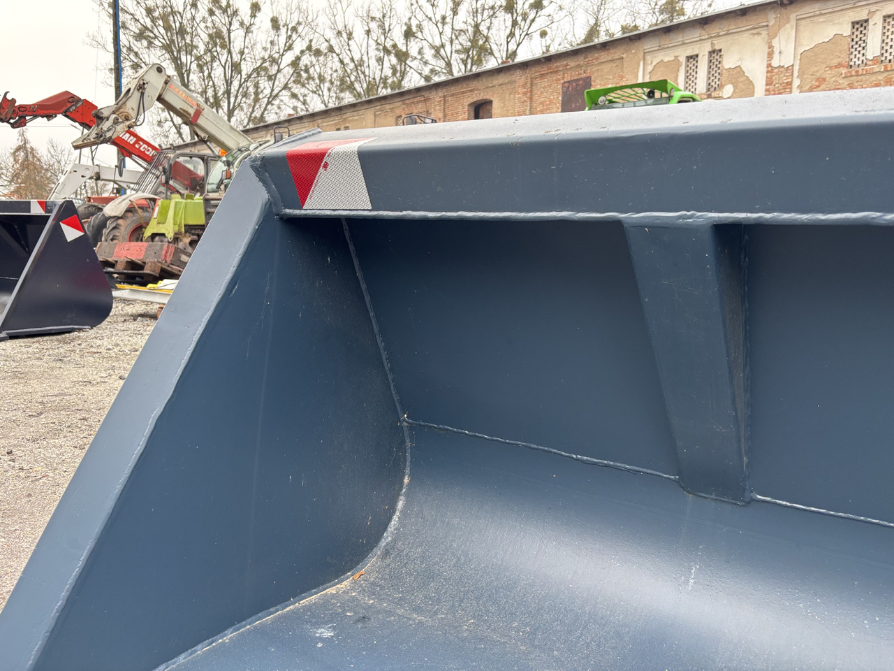 Łyżka Objętościowa 2,3m 1,01 m3 z mocowaniem do ładowarki Manitou. - Lasterskuffe: bilde 3 Łyżka Objętościowa 2,3m 1,01 m3 z mocowaniem do ładowarki Manitou. - Lasterskuffe: bilde 3