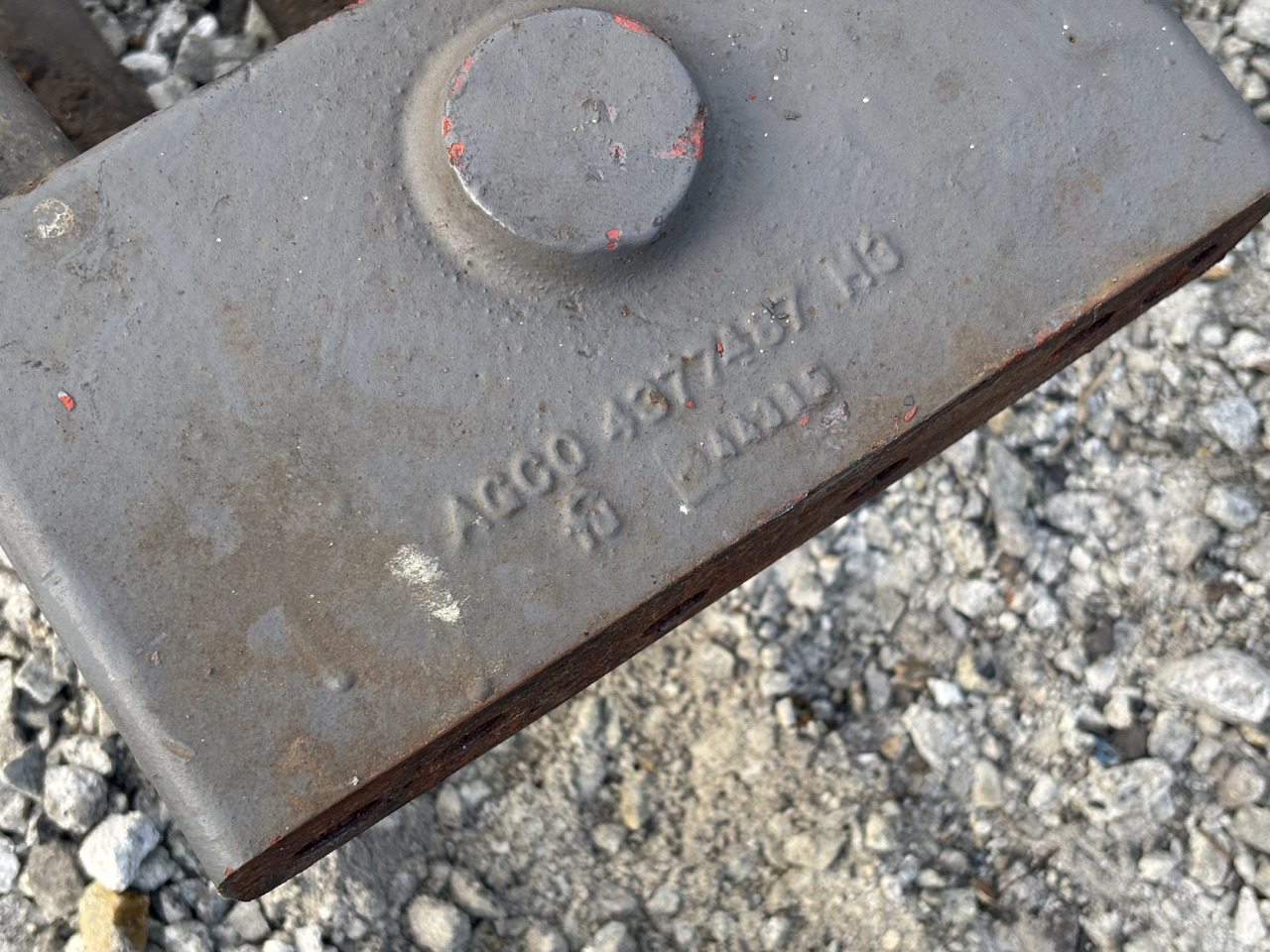 Massey Ferguson 5710 5711 5712 5713 Wahacz wspornik mostu AGCO 4377487 - Aksel og deler for Landbruksteknikk: bilde 1 Massey Ferguson 5710 5711 5712 5713 Wahacz wspornik mostu AGCO 4377487 - Aksel og deler for Landbruksteknikk: bilde 1